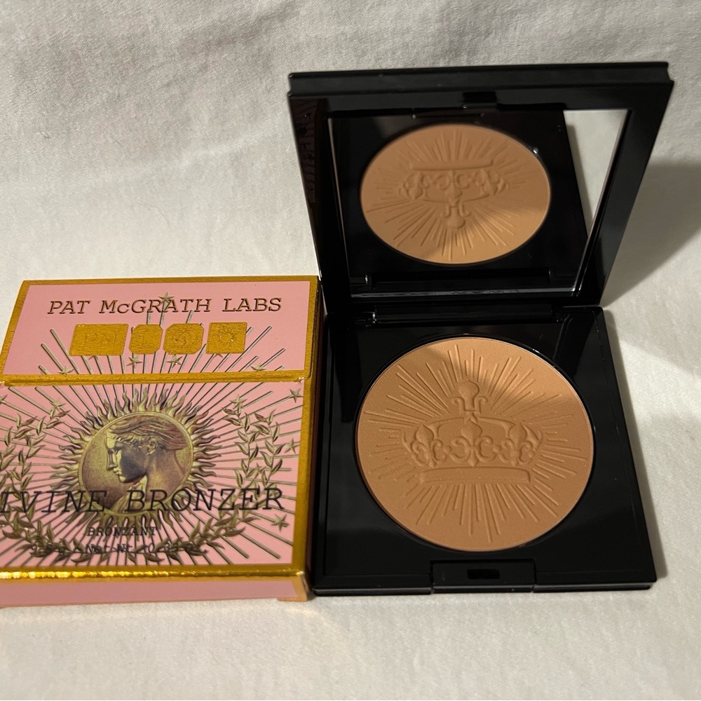 👑Pat McGrath Labs 👑 Skin Fetish: Divine Powder Bronzer in Bronze Dawn